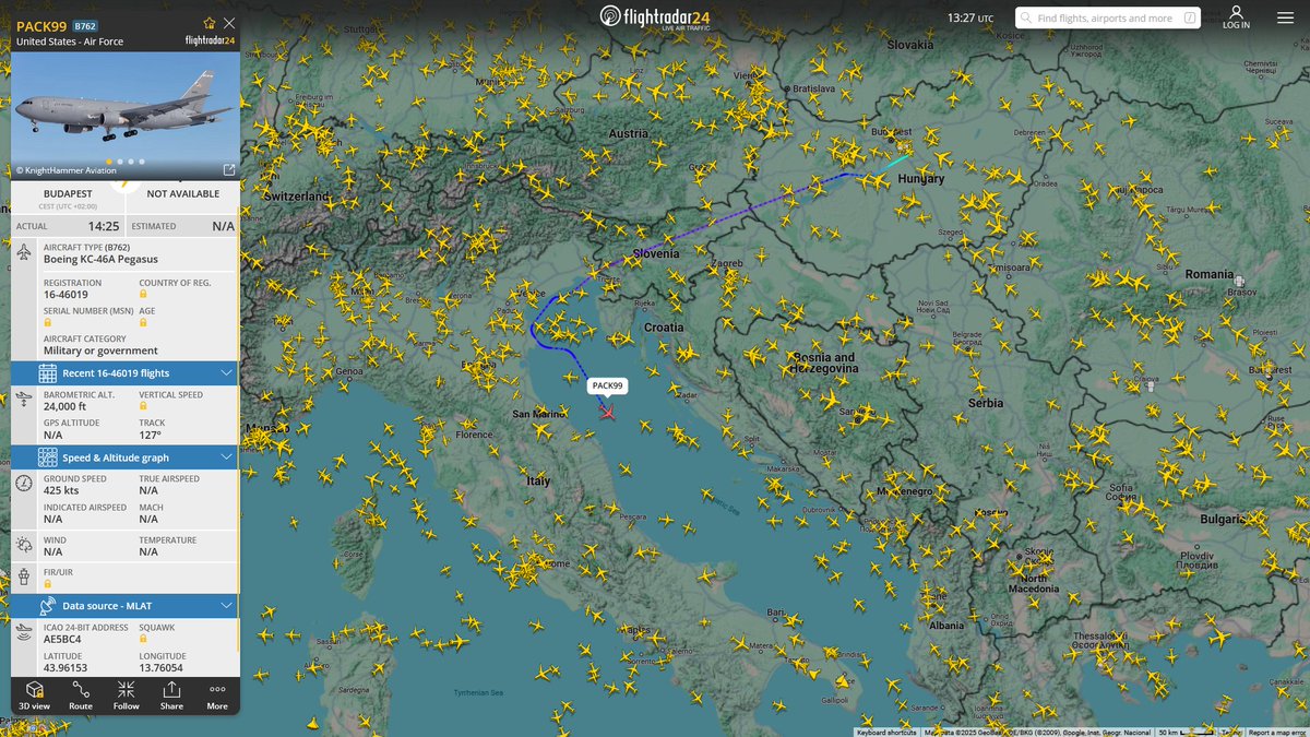 AIYeyENGDdJkjTr's tweet image. May 21, 2025
#Kecskemét Air Base, Hungary #Adriatic Sea

#PACK99 #AE5BC4 USAF KC-46A Pegasus