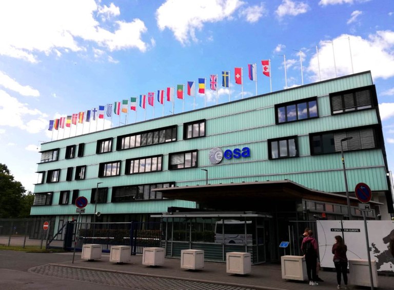 📢Presseeinladung: ESA eröffnet neues Cyber Security Operations Centre.

Am Dienstag, den 27. Mai 2025 wird die ESA einen wichtigen Schritt zur fortlaufenden Sicherheit ihrer kritischen Infrastruktur unternehmen und ein neues Cyber Security Operations Centre (C-SOC) am Europ.