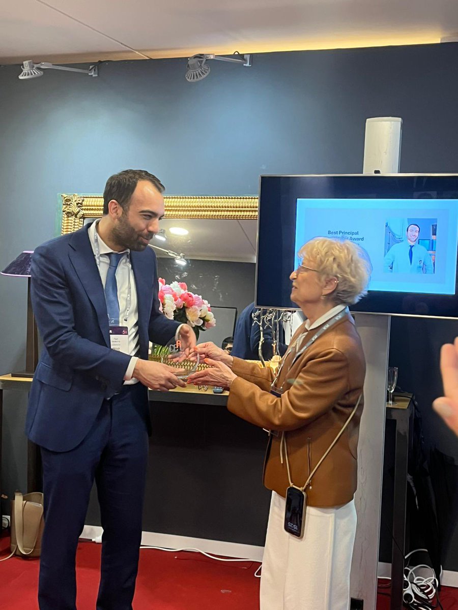fjsawaya's tweet image. Honored to receive the Best Investigator Award from my former mentor, Marie-Claude Morice, in recognition of our work leading the TAVI MENA study. Grateful for the opportunity to contribute to this important research!
@CERC_CRO @AUBMC_Official @BSC_EU_Heart
