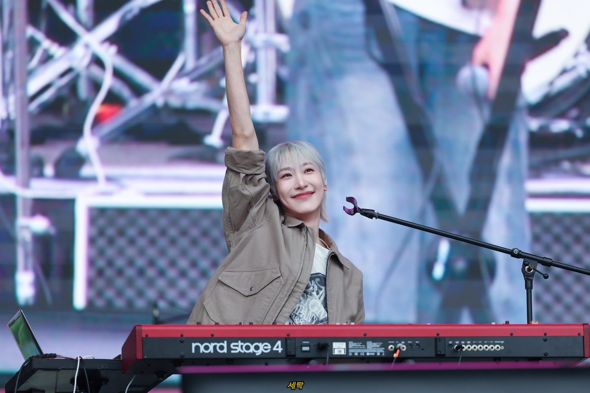 SETAK_SSO's tweet image. 동명짜앙~?                      하잇~! ♡   

나니가스키~?                 쵸코민토 요리모 아•나•타•♡ 

#원위 #ONEWE #동명 #DONGMYEONG