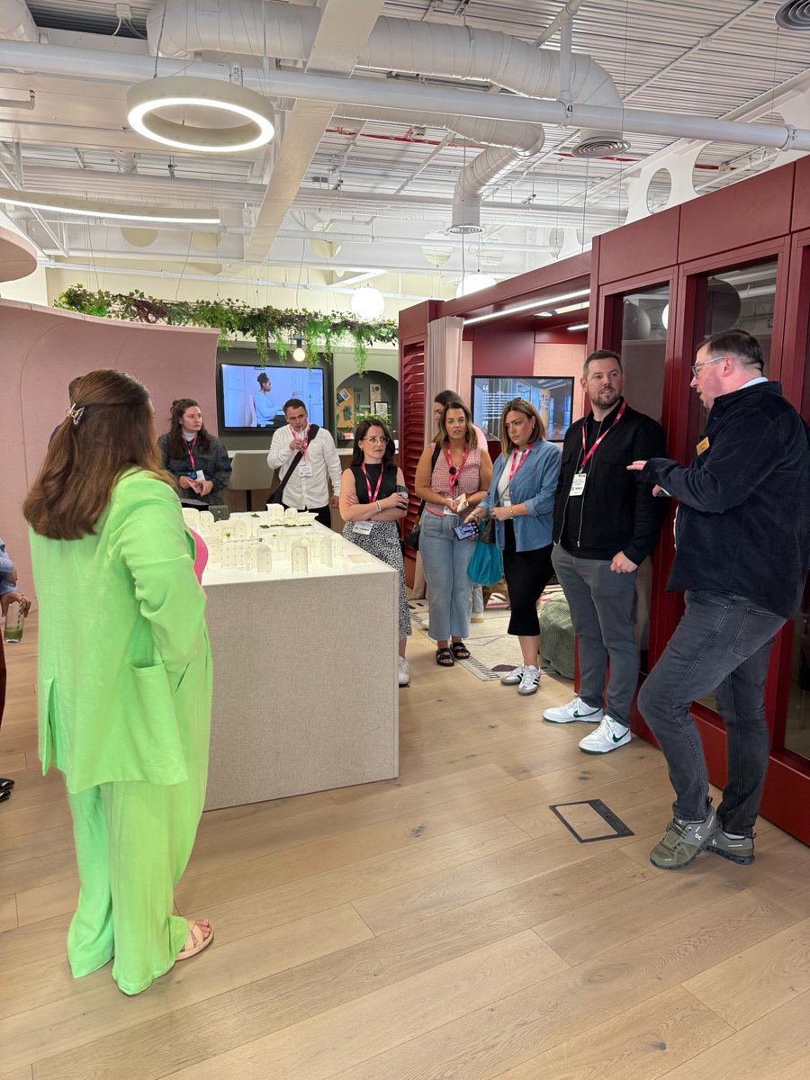 Spacestor tweet media