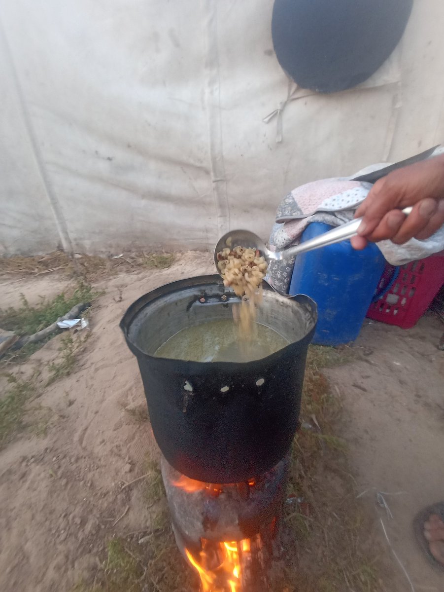 People, help us. We are dying. There is nothing to eat. Please help us. By God, there is no flour, no cooking ingredients, no salt, nothing. It is all expensive. 😭😭🌹🇵🇸🙏😥🍉