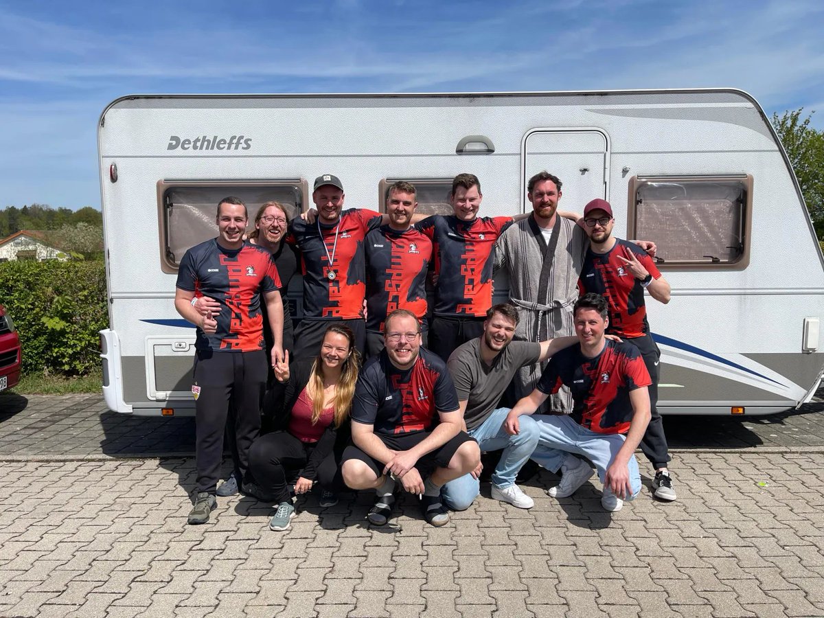 JumpScare Esports (@jumpscareesport) on Twitter photo BOOM! Schon wieder ist 1 Monat rum seit unserem letzten Twitter Post! Es ist wieder viel passiert.
Wir haben die Spk. 4 der <a href="/dachcs/">DACH CS Masters</a> gehalten und konnten auf der <a href="/LANrena/">LANrena Neustetten</a> den 1. Platz im CS2 5on5 Turnier sichern! 🔥🔥🔥
#SPK4 #LANRENA BOOM! Schon wieder ist 1 Monat rum seit unserem letzten Twitter Post! Es ist wieder viel passiert.
Wir haben die Spk. 4 der <a href="/dachcs/">DACH CS Masters</a> gehalten und konnten auf der <a href="/LANrena/">LANrena Neustetten</a> den 1. Platz im CS2 5on5 Turnier sichern! 🔥🔥🔥
#SPK4 #LANRENA