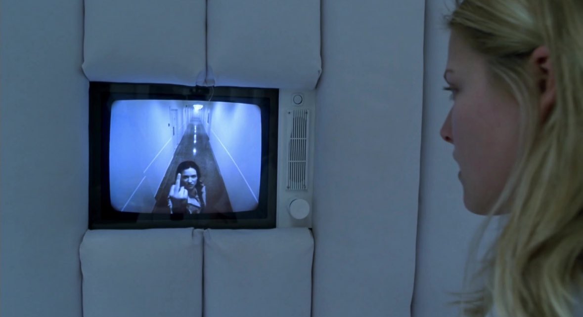 Final_Updatess's tweet image. “Take a look around… What did I beat Kimberly?” #FinalDestination2