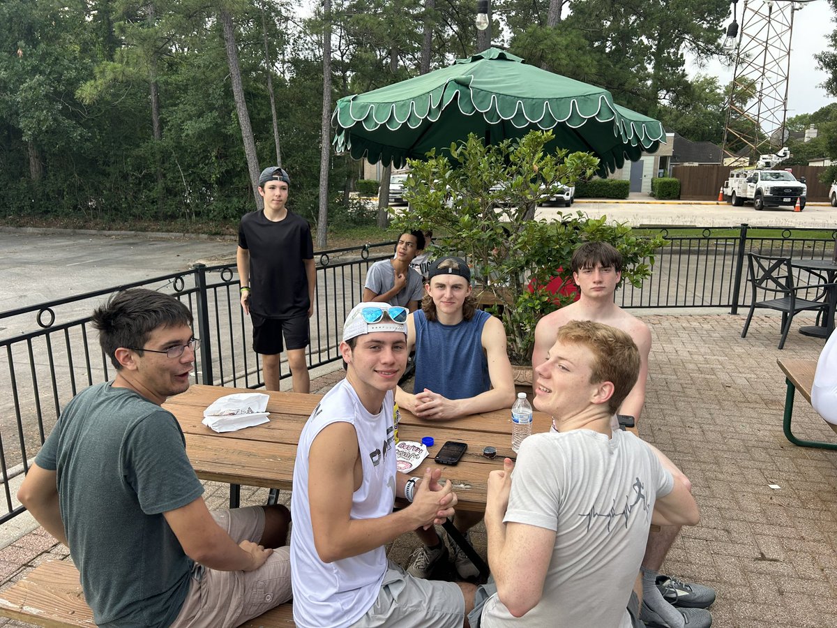 1st Annual Donut run today! <a href="/kphsasbc/">KPark All Sports Booster Club</a> <a href="/KPARKmedia/">KP Media</a> <a href="/HumbleISD_KPHS/">Kingwood Park HS</a>