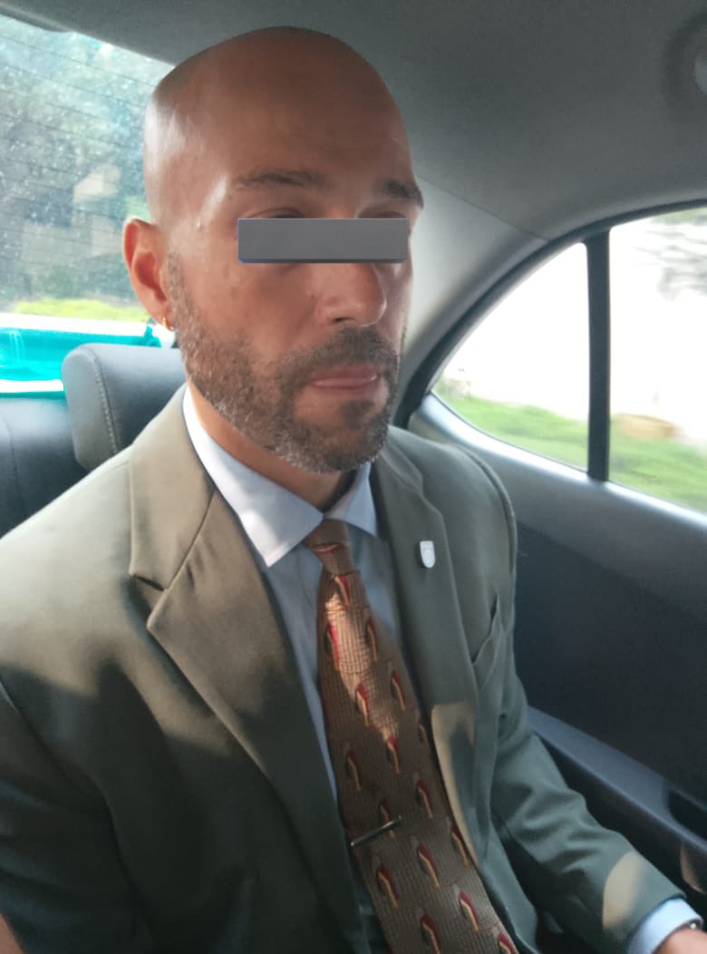 diaz_manuel's tweet photo. Detienen a directivo de Phillips por respiradores cancerígenos 

Marc N

Director General de Philips México Commercial

Finalmente llega la justicia a México, 

Aquí mi pasada columna donde les cuento esta negligencia:

https://t.co/NBMJeTy05z https://t.co/A3HchSmhnQ