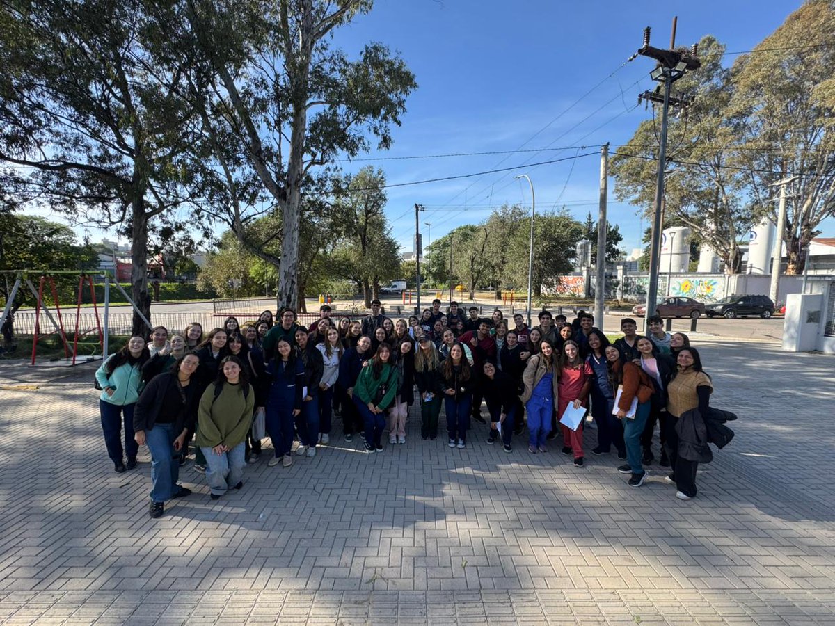 COINCIDE_Cba's tweet photo. 🌡️ Hoy dimos un nuevo paso en el proyecto Impacto en la Salud del Cambio Climático en la comunidad y barrios aledaños al río Suquía, recorriendo los barrios que integran la red #PuebloAlberdi (Alberdi, Villa Páez, Marechal y Alto Alberdi). https://t.co/huvFehMM2o