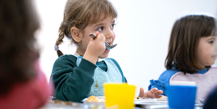 📢 Atenció famílies!

🍽️  És oberta la convocatòria d'ajuts de menjador escolar del curs 2025-26 als centres de Barcelona.

🗓️ Presentació de sol·licituds: fins al 20 de juny de 2025

ℹ️Trobareu tota la informació i el formulari de sol·licitud al web edubcn.cat