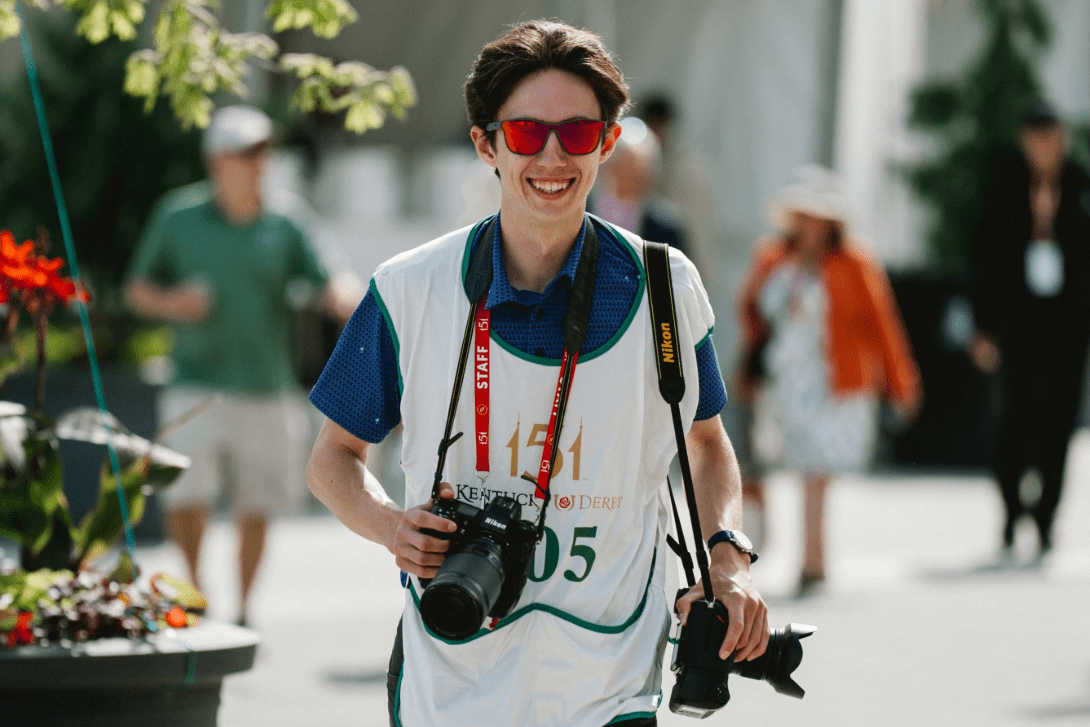 CentreAlumni's tweet image. Thanks to a conversation with alumna Maggie Ray ’05, Luke Napier ’26 found himself photographing the 151st Kentucky Derby as part of a professional media team. This is the power of the Centre alumni network!
STORY: centre.edu/news/luke-napi…