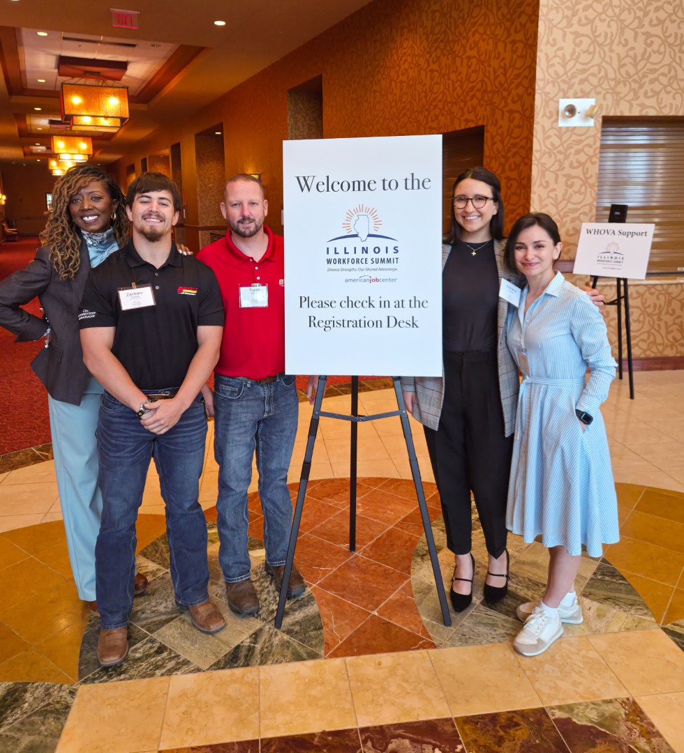 Attendees at the IL Workforce Summit heard from Apprentice Ambassadors &amp; an employer emphasizing the benefits. IWIB WBLA organizes the Apprentice Ambassador Program to offer leadership &amp; professional dev opportunities. apprenticeshipillinois.com/Ambassadors

<a href="/ILApprentice/">Apprenticeship Illinois</a> #ApprenticeshipIL