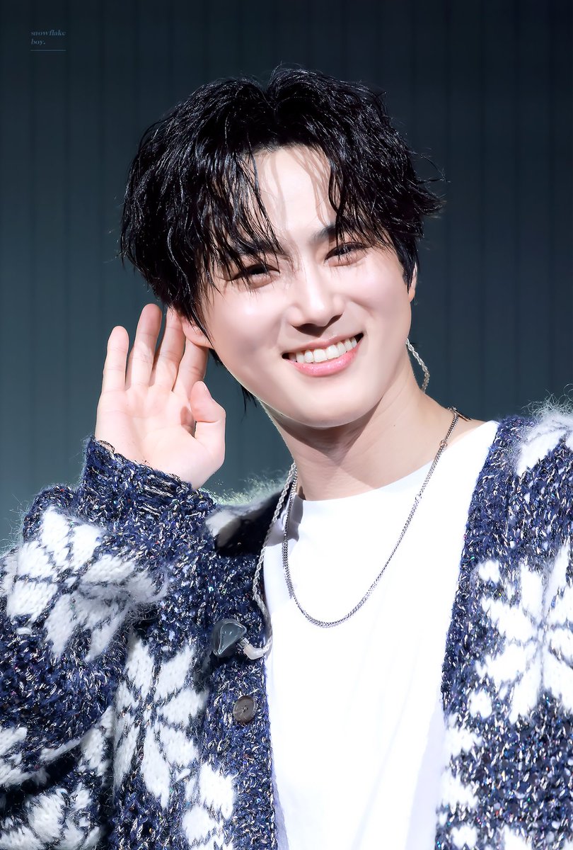 snowflake_boy's tweet photo. 🐰 나의 자랑, 모두의 자부심
언제나 사랑만 주고싶은 준면아 생일 축하해!
올해도 준면이의 생일을 축하할 수 있어서 기뻐🩷
최고로 행복한 하루가 되길!🍀

#해피수호데이2025
#HAPPYSUHODAY2025
#오늘은_SUHOlic한_하루
#2025HAPPY522DAY https://t.co/vm9R2FnqTs