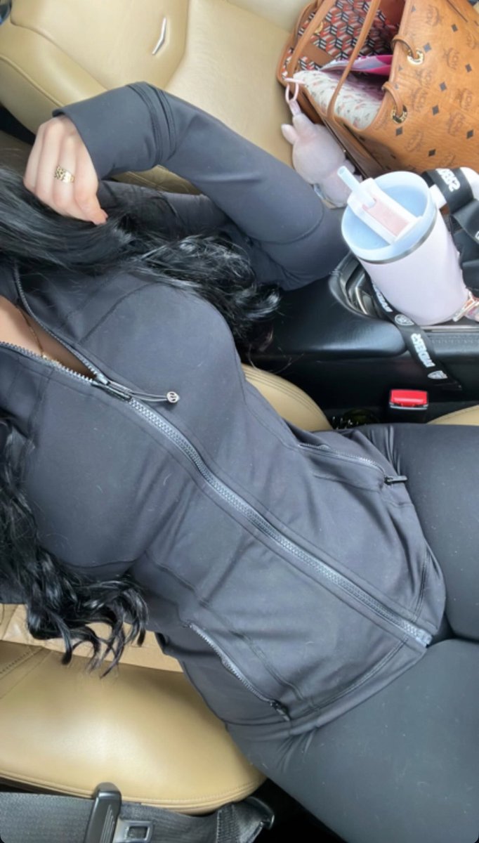wouldn’t you want me in your passenger 👀 #wtm #latina #teen