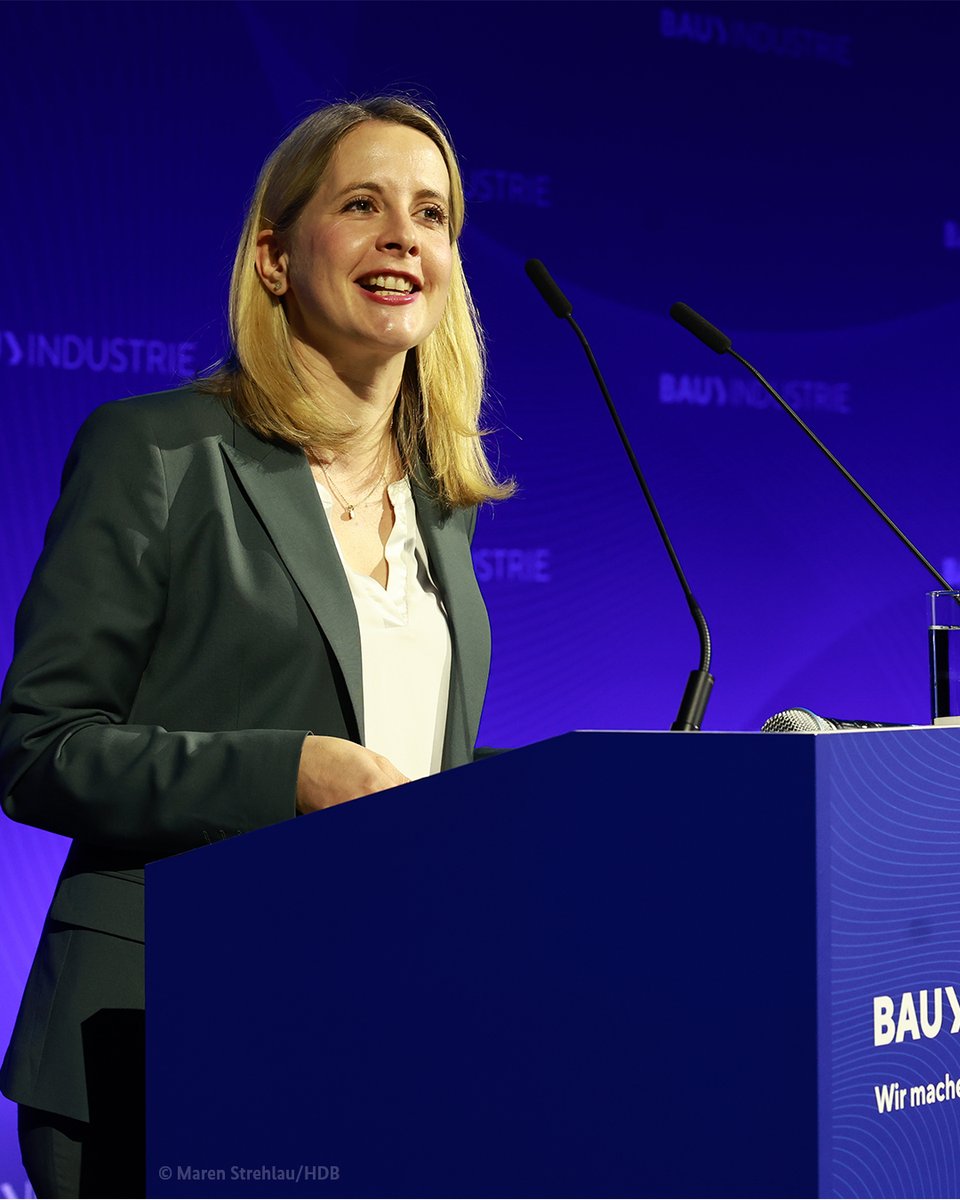 Bundesbauministerium (@bmwsb_bund) on Twitter photo Die #Zukunft #bauen, das heißt: weniger Bürokratie, sinnvolle Standards, bezahlbare Mieten, Investitionen in Neubau & Sanierung, moderne Wärmeversorgung, Digitalisierung & innovative Ideen, die das Bauen von morgen besser machen. <a href="/verenahubertz/">Verena Hubertz</a> #TagDerBauindustrie <a href="/dtbauindustrie/">Die BAUINDUSTRIE</a> Die #Zukunft #bauen, das heißt: weniger Bürokratie, sinnvolle Standards, bezahlbare Mieten, Investitionen in Neubau & Sanierung, moderne Wärmeversorgung, Digitalisierung & innovative Ideen, die das Bauen von morgen besser machen. <a href="/verenahubertz/">Verena Hubertz</a> #TagDerBauindustrie <a href="/dtbauindustrie/">Die BAUINDUSTRIE</a>