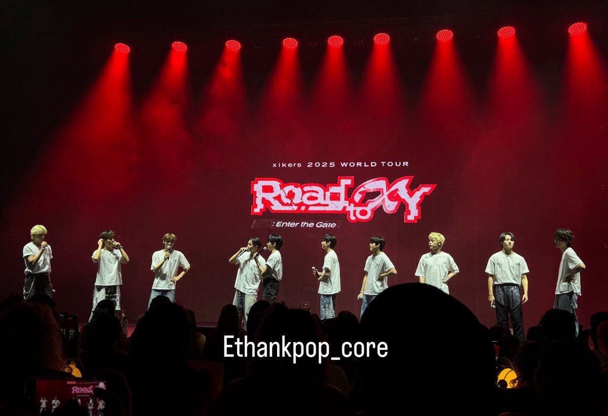 Hi my names Ethan 💜 I’m 23 and he/him
let’s be mutuals/friends

New to #roadytwt but not new to #kpoptwt

Biases - yechan, sumin, minjae, and Jinsik 

Fave songs - rollercoaster, every flavor jelly, and koong 

Rts appreciated!

Here’s a photo I took of them at the atl concert