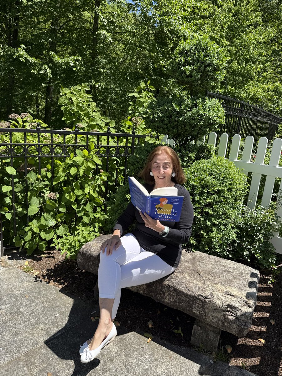 Exciting news! Join us on June 25 for an inspiring discussion with Tia Levings, author of the best-selling memoir "A Well-Trained Wife," at the #EmpoweredWomen #Bookclub!