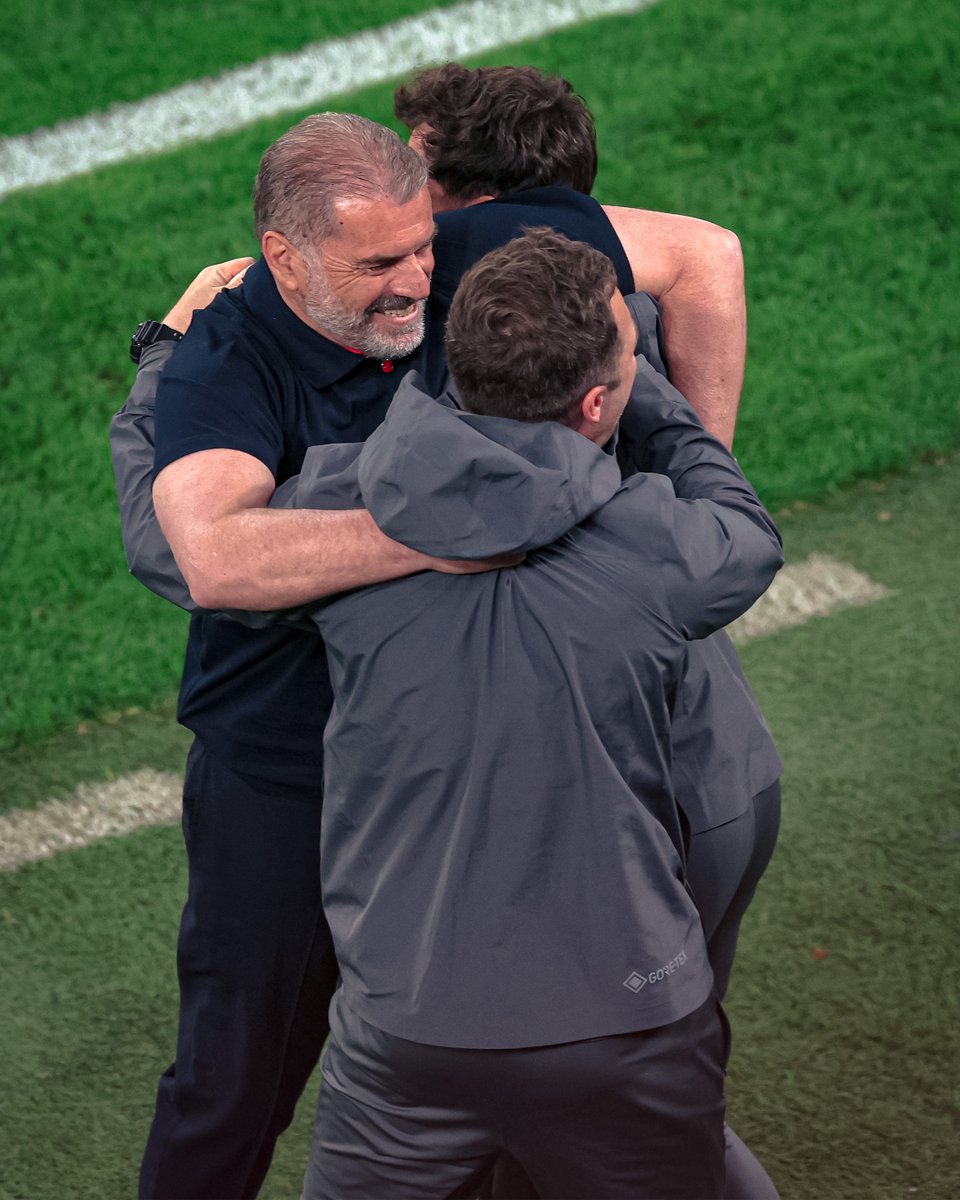 Premier League tweet media