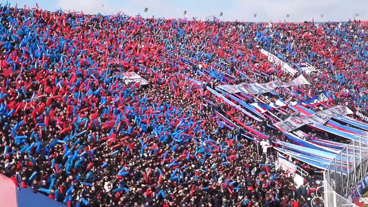CuervoTuitero's tweet photo. LA ESPERA ME DESESPERA💙❤️ https://t.co/zpG84yXgjc