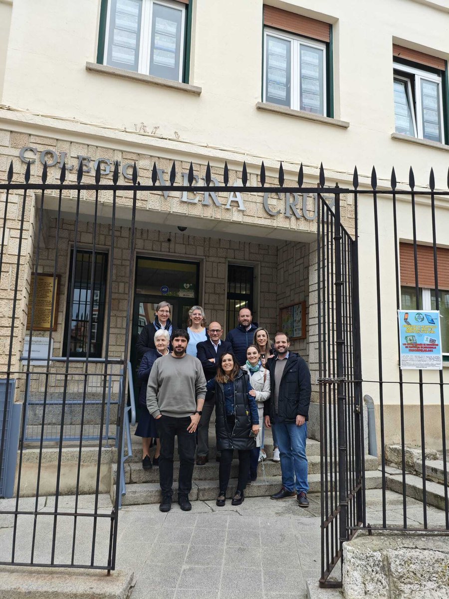 Encuentros valiosos la semana pasada en #Llodio y #Aranda. El equipo de titularidad escuchó, agradeció y animó a cerrar bien el curso. 
En Vera Cruz, Olatz Marco toma el relevo de Celia López tras su etapa como jefa de estudios. ¡Gracias a ambas ❤️!