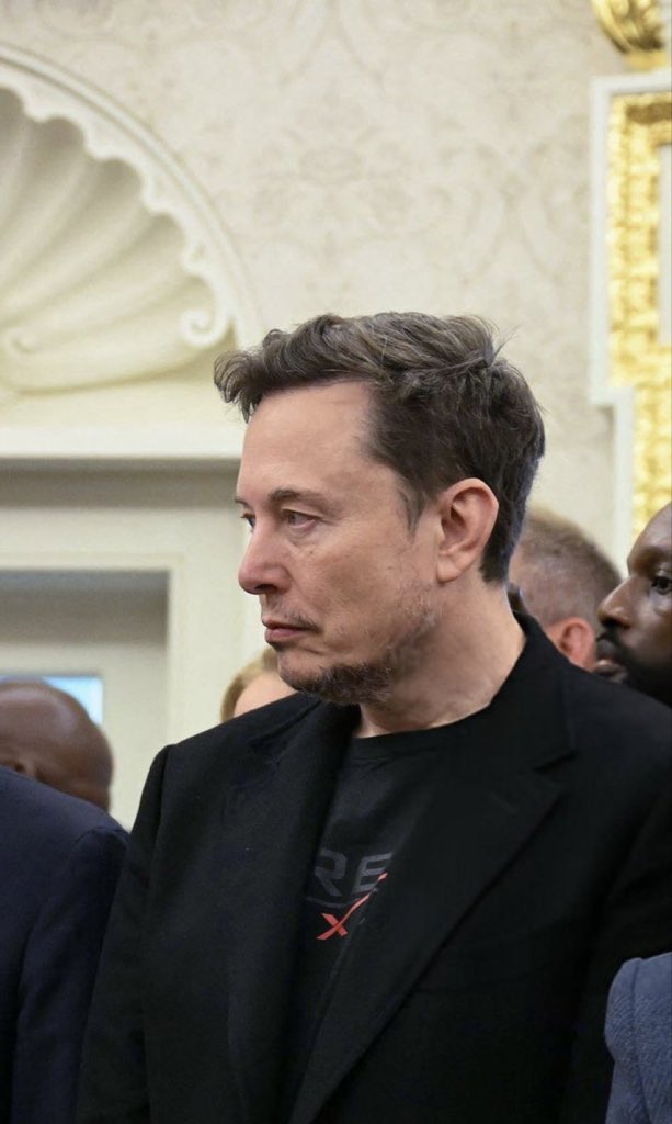 Time to get loud for <a href="/elonmusk/">Elon Musk</a> 

If you strongly support Elon Musk and everything he’s done thus far, drop a “👍” below 

I tagged him so he will absolutely see it