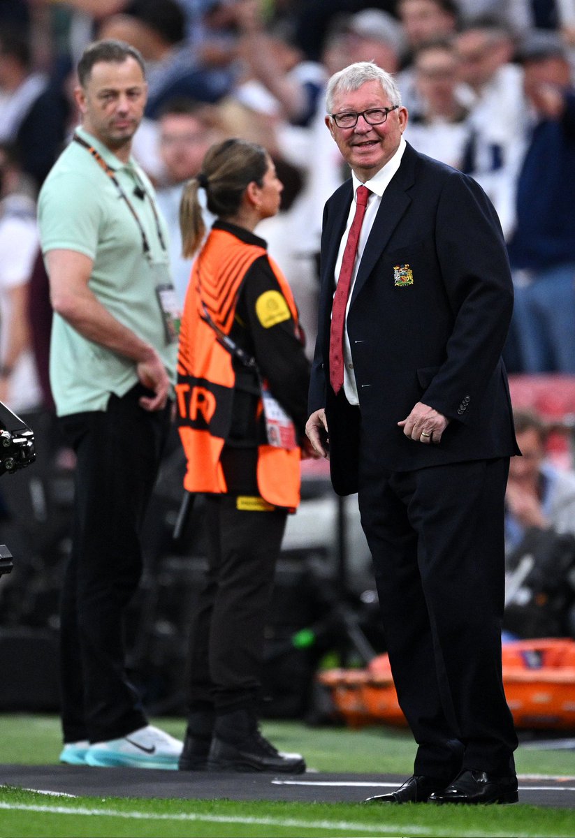 3idovich's tweet photo. We need you 😥 #MUNTOT https://t.co/Uy1CbxNRc8