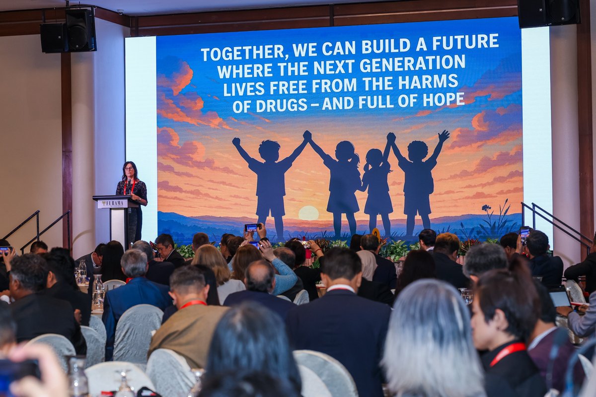 DrugFreeAmerica's tweet image. Honored for our Executive Director represent Drug Free America Foundation & @WFAD_info at #APFAD2025. She delivered the keynote, joined a panel on resilient communities, delivered training session with prevention expert Matej Kosir & discussed global drug policy with key leaders!