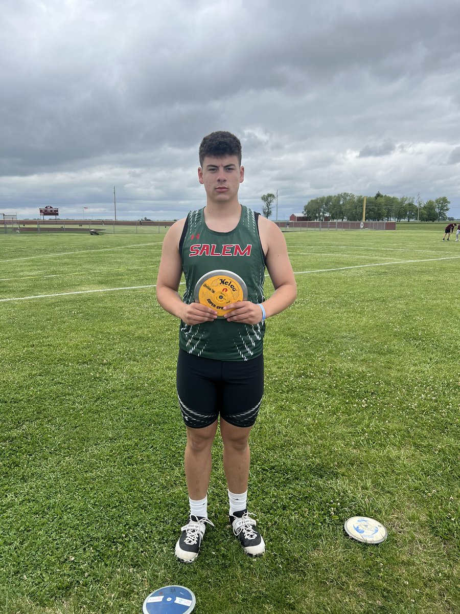 SCHSCatsTrack's tweet image. He’s going to state!! With a throw of 147-5 Trey Clark advances to state!