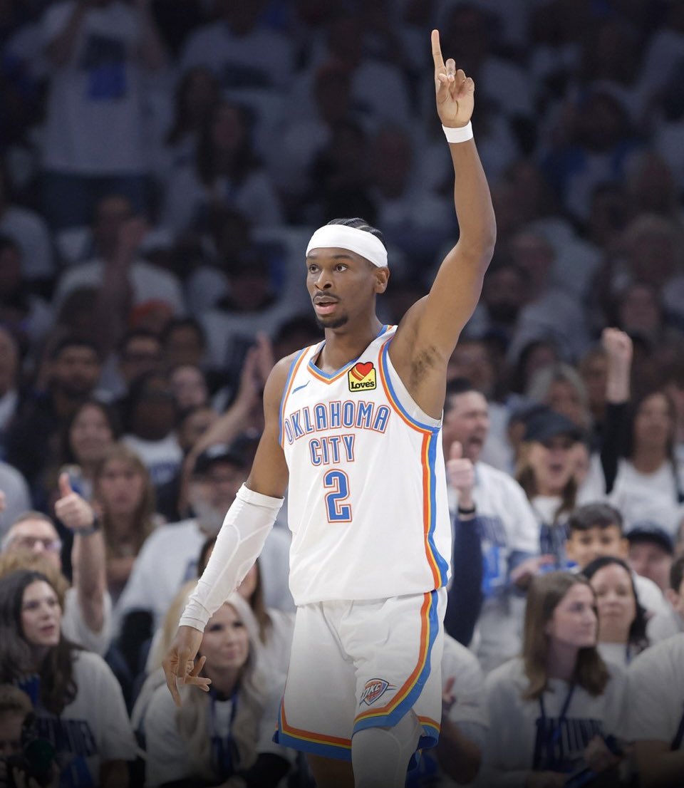 Damian Lillard in the 2023 season (NBA 3rd team):

32.2 PPG
4.8 REB 
7.3 AST 
65 TS%

Shai Gilgeous-Alexander this season (MVP):

32.7 PPG 
5.0 REB 
6.4 AST 
64 TS%