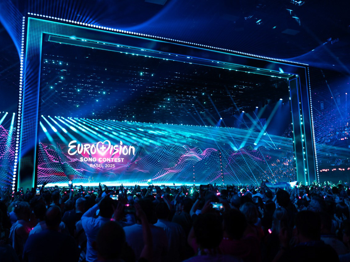 Hi everyone, I am also announcing that I am leaving. 
Leaving you this link to the 2025 FULL PHOTO GALLERIES!
jakubratzka.cz/eurovision-son…
Over 700 images for FAN MEDIA to use for free, with credit attached. I think in these times FM is very important, so this felt right! 💚

Use is