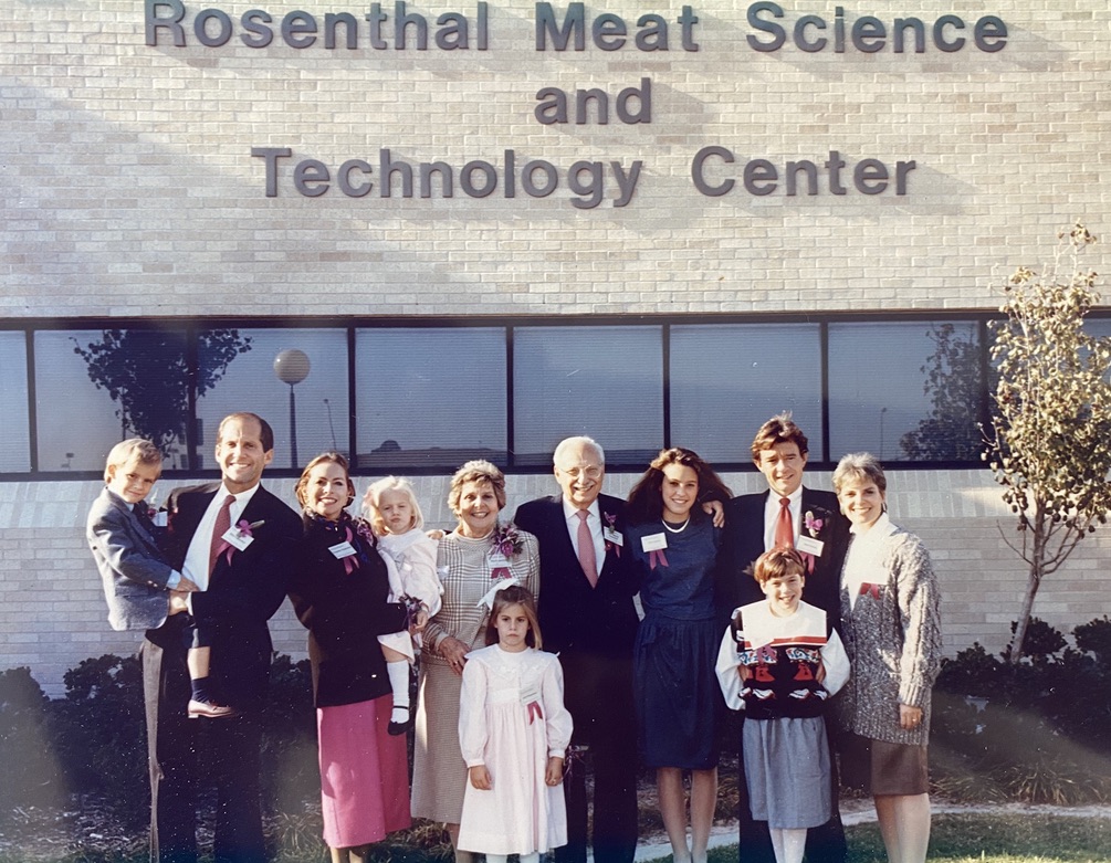 tamuansc's tweet photo. E.M. “Manny” Rosenthal ’42 left a legacy that shaped meat science at Texas A&M. Now, a $5M gift from the Rosenthal family will help build a new 75,000-sq-ft Meat Science & Tech Center at @relliscampus.
Read more: https://t.co/zvrDpq1Gdi
#RosenthalLegacy #ANSCExcellence https://t.co/mK9YrebMz3