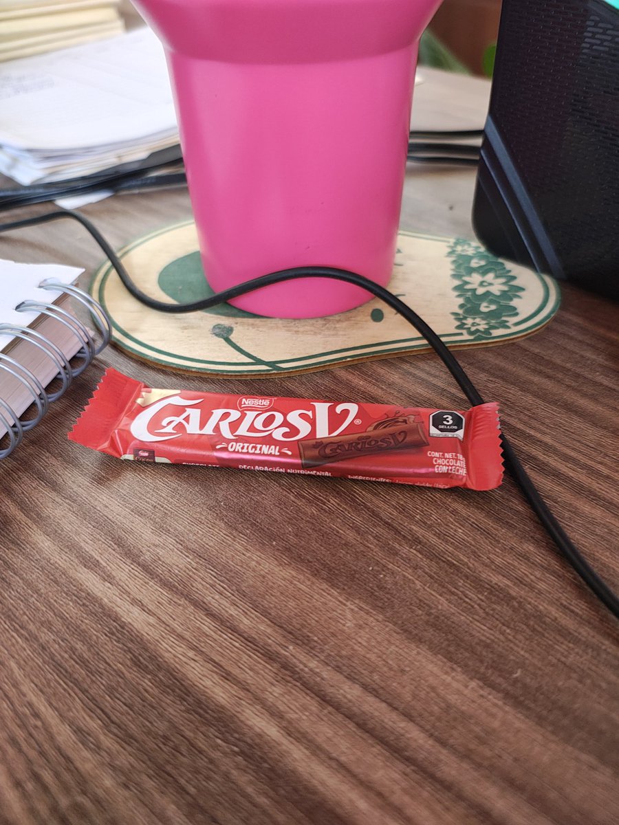 Emily_Play1's tweet photo. Gracias por el detalle tan dulce como tu, tu chocolate me recordó que a pesar de los desacuerdos, siempre está el amor que nos une, eres mi paz en medio de la tormenta... Y mi antojo favorito, Te amo ❤️ https://t.co/gcU6g7ZxK5