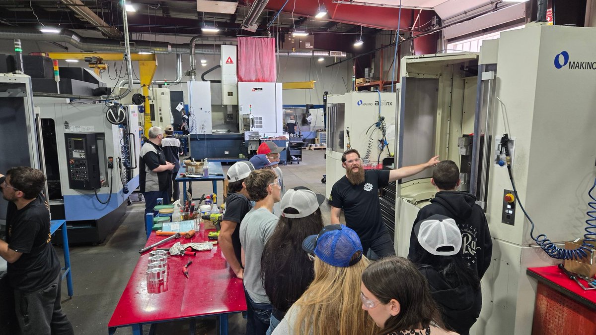 BrandonPrentice's tweet photo. Field trip day in bringing Trinity's Ag Mech & Metalworking students to see how barges are built at Heartland Fabrication, along with CNC machining blueprints at Davan Manufacturing!
#manufacturing #metalworking #welding #metal #CTE #AgMech #teachAg #CNC @TRINITY_MLUCAS https://t.co/A3U3d1MoLp