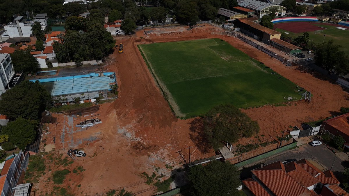 ¿FALSO O VERDADERO?
“Todos los trabajos (cuáles trabajos) están en tiempo y forma” dice el vocero de la dirigencia de <a href="/elClubOlimpia/">Club Olimpia</a> pero no hay un alma trabajando.

El ueno Osvaldo Domínguez Dibb, el futuro Estadio más moderno del país, ... youtube.com/shorts/Gk02iot… vía <a href="/YouTube/">YouTube</a>