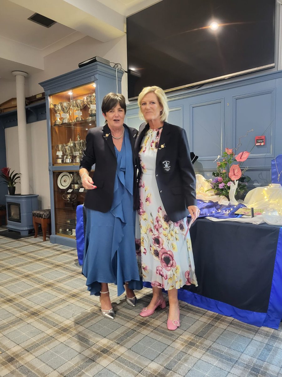 The sun shone brightly for President Carol's day over the weekend.  Congratulations to Claire Farrell, the overall winner on the day and to all the other prizewinners, who enjoyed a beautiful day of golf &amp; afterwards in La Vista!

#rosslaregolflinks #linksgolf #ladiesgolf
