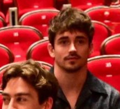 <a href="/OffTrack_FR/">Off Track</a> <a href="/F1/">Formula 1</a> Charles qui pense déjà la perf désastreuse de la SF-25 en qualif samedi