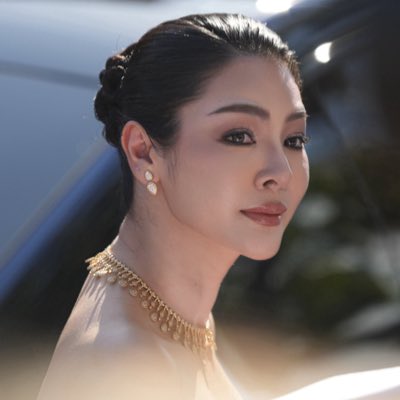 Wichi0301's tweet photo. Elegant, stunning  queen, the one and only

PERAYA RED CARPET CANNES
#BoucheronXFaye https://t.co/PrN6A60PEW
