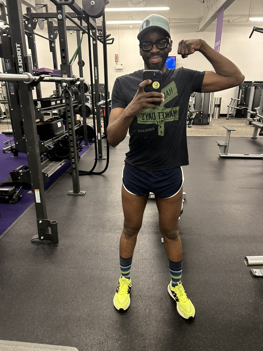 lostboy2's tweet photo. Good morning Happy Wednesday #Workout #Week67 #Day223 #GettingToned https://t.co/D6JXxjXQZu