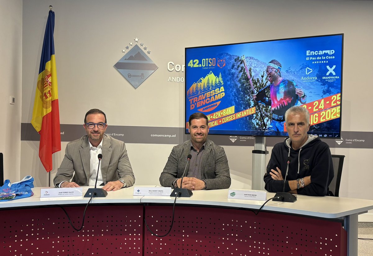 AndorraWorld - Andorra Turisme (@andorraworld_ad) on Twitter photo Aquest cap de setmana, la parròquia del <a href="/ComuEncamp/">Comú Encamp</a> acull la 42a OTSO Travessa, amb més de 1500 inscrits. El ministre <a href="/_JordiTorres/">Jordi Torres Falco</a> ha destacat que en la darrera edició el 84% dels participants eren visitants, amb una mitjana de dos dies de pernoctació.
#andorraworld Aquest cap de setmana, la parròquia del <a href="/ComuEncamp/">Comú Encamp</a> acull la 42a OTSO Travessa, amb més de 1500 inscrits. El ministre <a href="/_JordiTorres/">Jordi Torres Falco</a> ha destacat que en la darrera edició el 84% dels participants eren visitants, amb una mitjana de dos dies de pernoctació.
#andorraworld