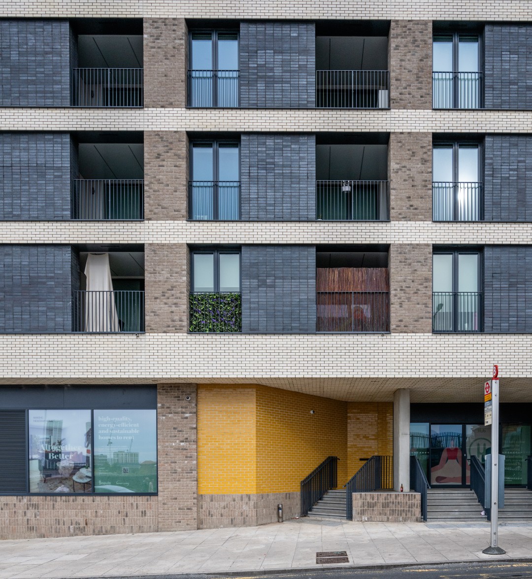 Did you know that glazed #bricks are great for facades ? 💡

Glazed bricks are the perfect choice to create striking and colourful #facades, and they have a number of benefits including their variety of colour options.

Interested in learning more? Visit – bit.ly/3xk5dw1