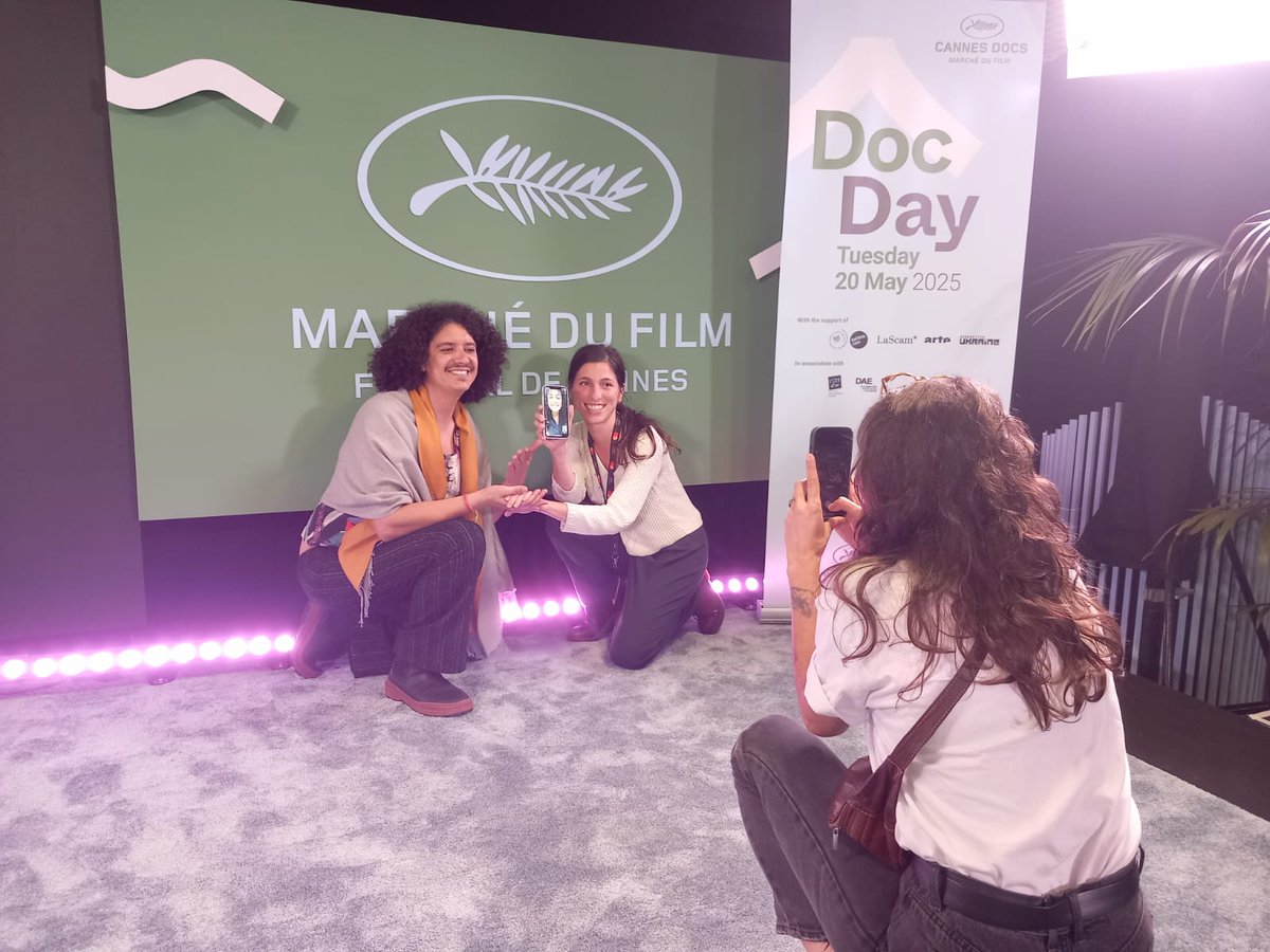 CineICAA's tweet photo. 'El Vol del la Cigonya' de Soumaya Hidalgo DJjahdou y @BertaVicenteS producido por @migrantafilms gana el premio DAE Award en @mdf_cannes, uno de los proyectos seleccionados en el #SpainShowcase de #CannesDocs https://t.co/B9AZfn4cPx