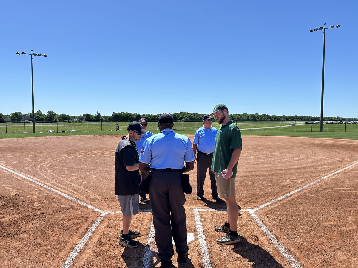 Tyler__Nichols's tweet photo. We’re All Sunshine ☀️ For Today’s State Tournament Action For The North Greene Lady Huskies 🥎

North Greene Starts With Eagleville, The Same Team They Began With Two Years Prior

First Pitch Is Set For 11:00 AM

Follow Along For Updates Or Listen To @MatthewPalazzo5 On 95.5 FM https://t.co/hoLUYOo9px