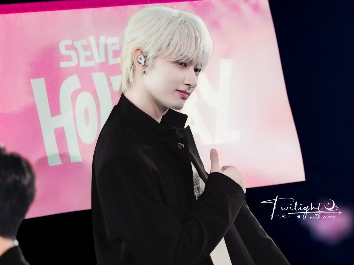 250426 Osaka
✨
#ジュン #文俊辉 #JUN #Junhui #문준휘 #SEVENTEEN #SEVENTEEN_HOLIDAY