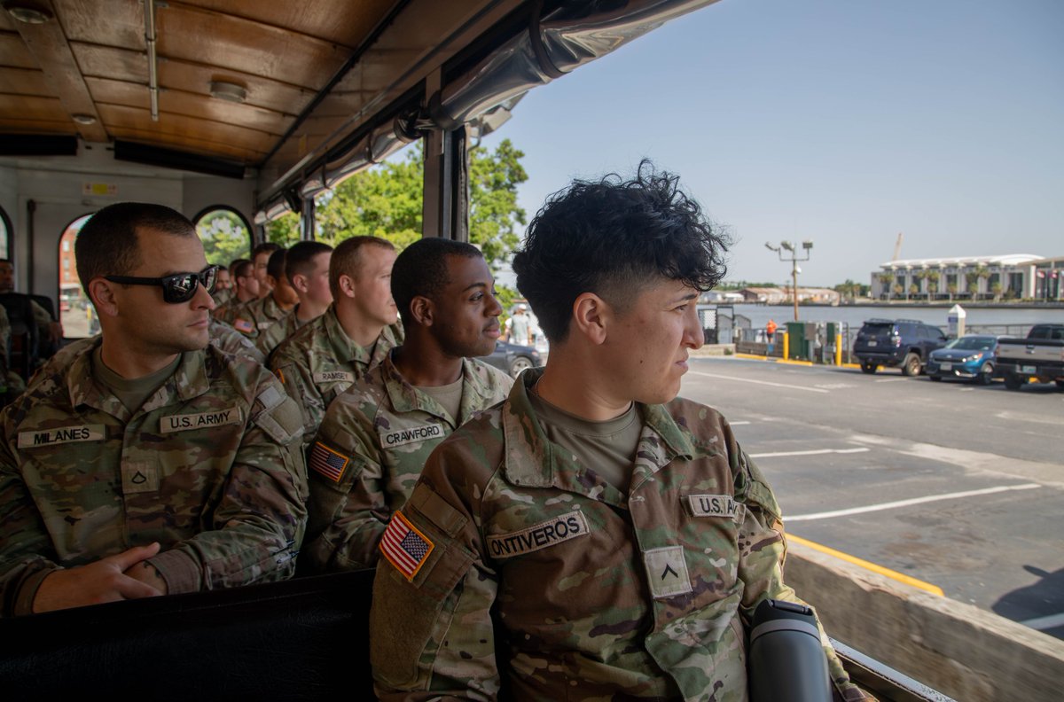 3rd_Infantry's tweet image. Innovation isn’t just about tech—it’s about how we take care of our Dogface Soldiers.
As part of the in-processing experience at Fort Stewart and Hunter Army Airfield, 3rd_infantry_division Soldiers are now participating in trianing events in downtown Savannah.
#USArmy #3rdID