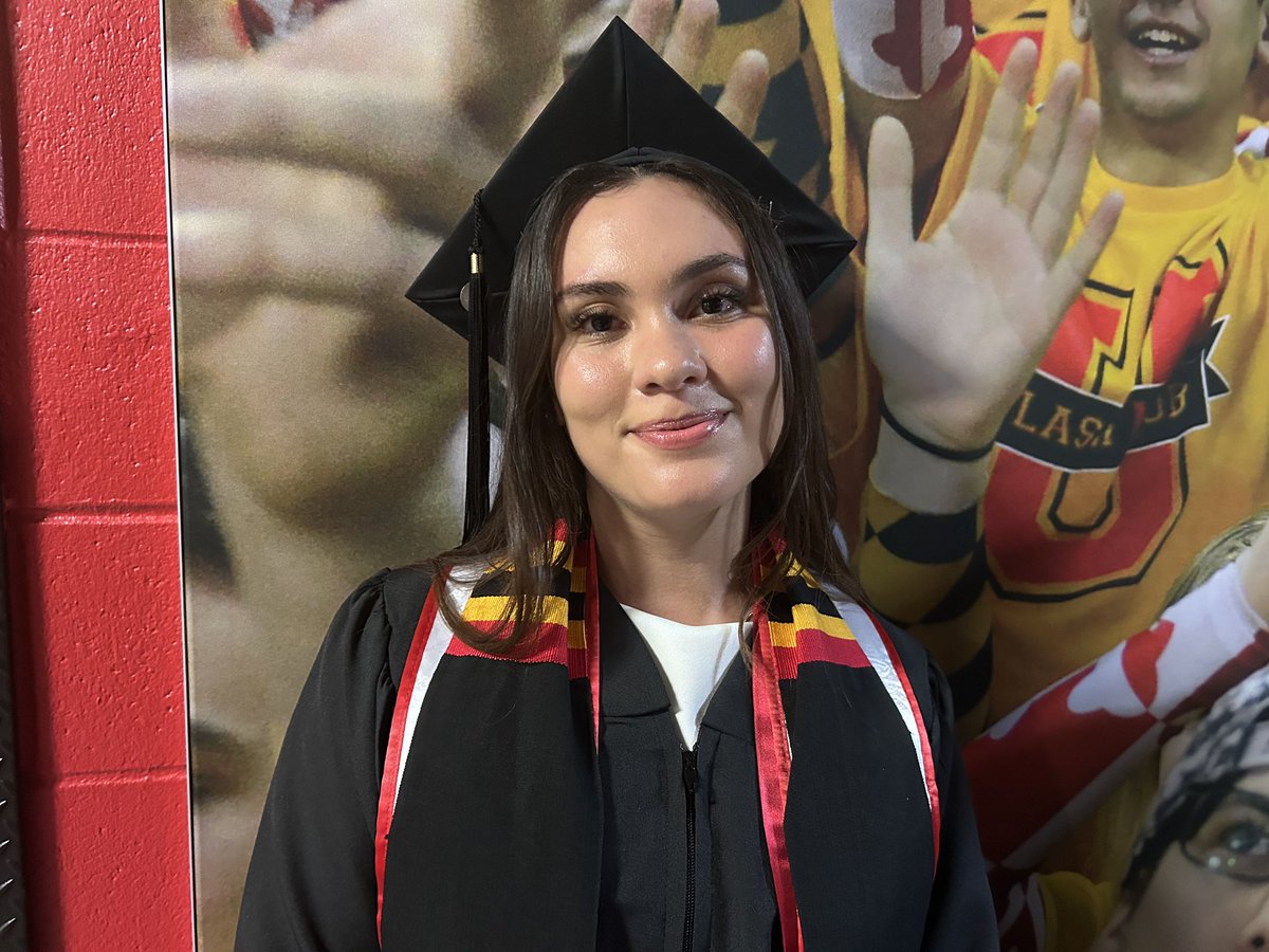 srivera_tw's tweet image. Today I’m so proud to celebrate commencement with all of our BSOS Terps, including BSOS Ceremony 1 Student Speaker Ana Sofia Paz!