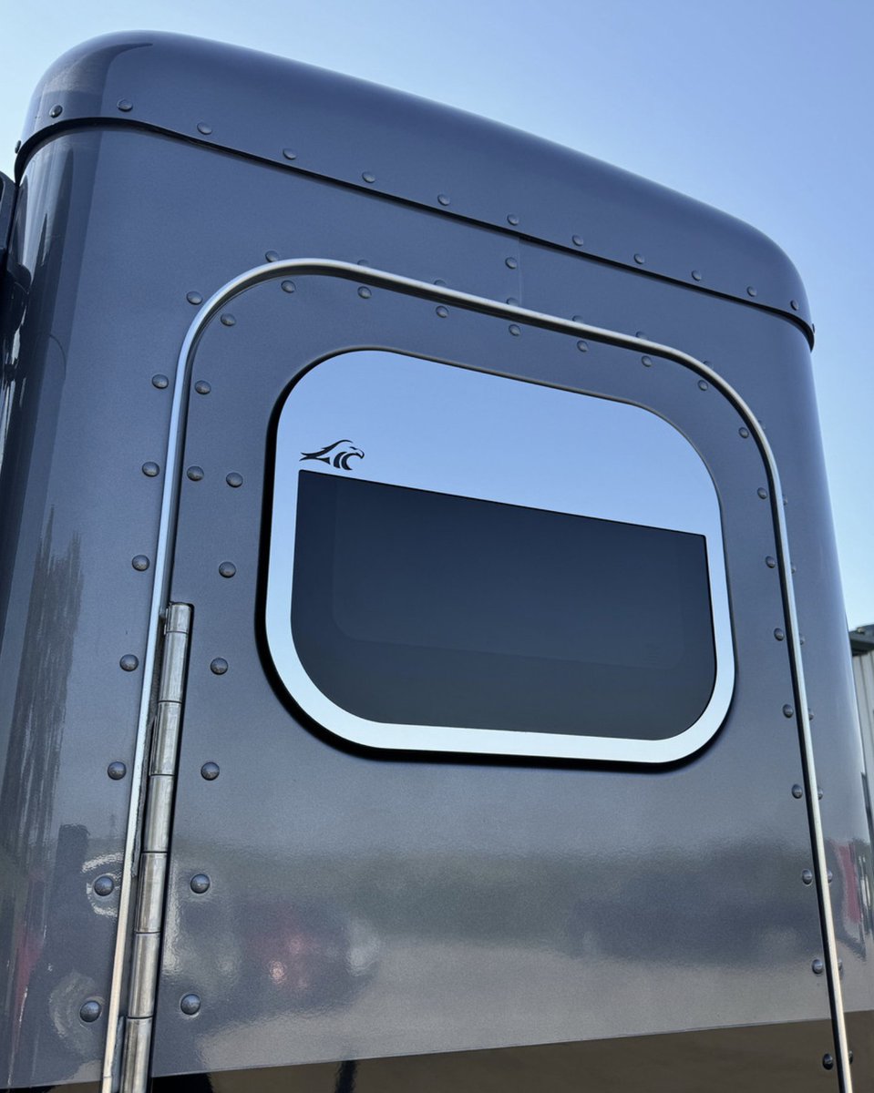 CustomsIowa's tweet image. Add a bold look to your rig windows with #IowaCustoms Window Trim Kits—crafted from corrosion-resistant No. 8 304 stainless steel. Designed for a perfect fit and easy, toolless install with 3M VHB tape.

Contact Your Dealer »tinyurl.com/mr2njwcc

#DrivenToBeBold
#Trucking