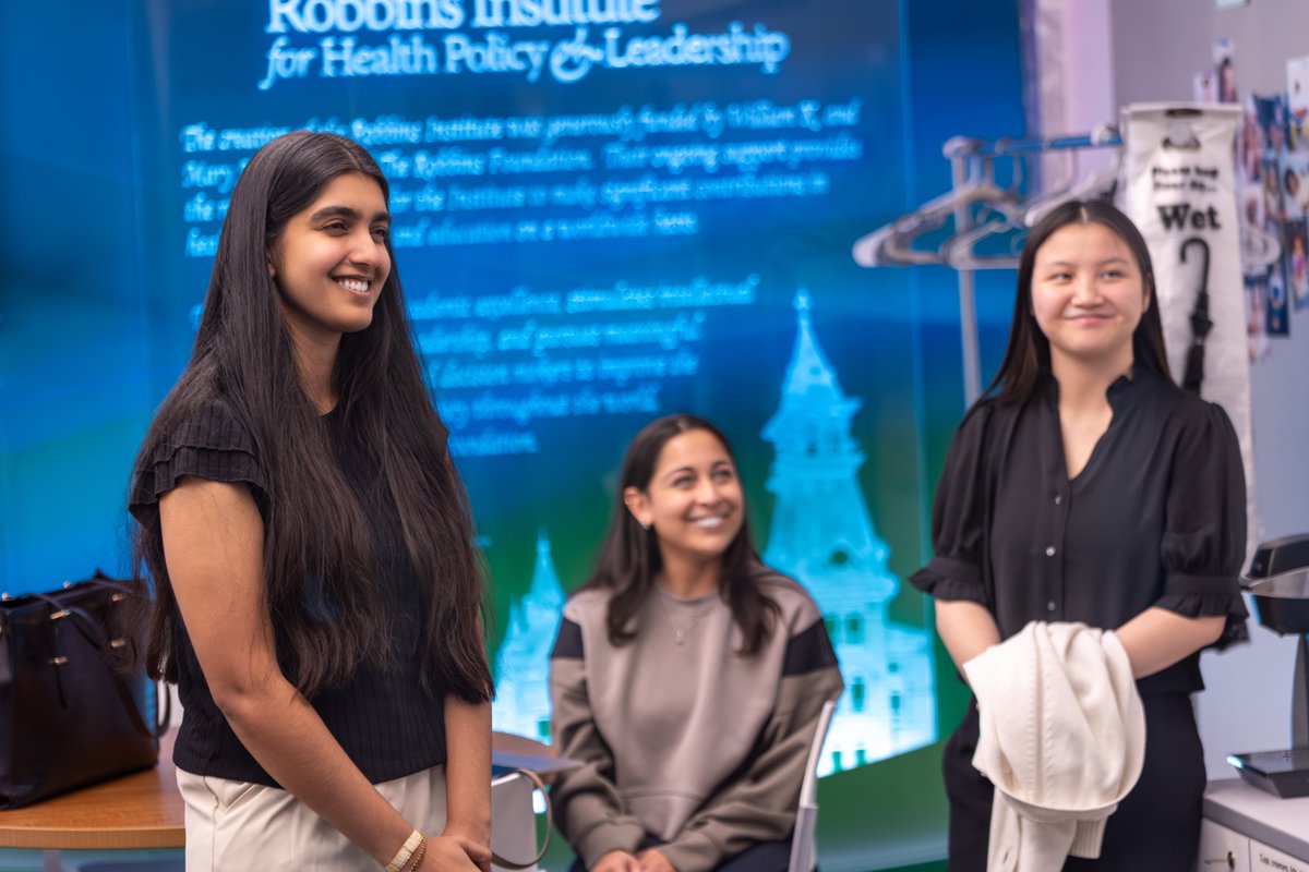 Baylor_MBA's tweet image. Recently, Baylor College of Medicine faculty visited the Foster Campus to prep for our new MD/MBA program! It was a great opportunity to connect with current Healthcare #MBA students, faculty and staff. We can't wait for the future of this partnership! #BaylorMBA