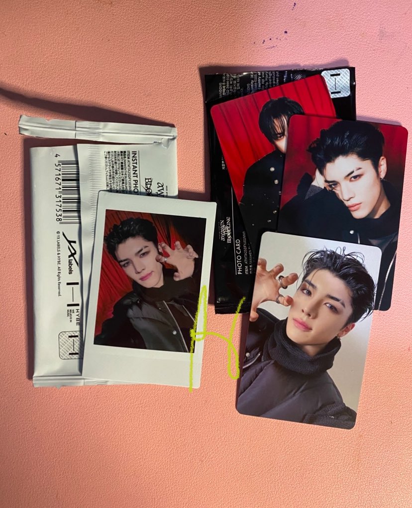 KEIKUNCART's tweet photo. #KEIKUNSELLS

WTS / LFB PH HELP RT

AWAKEN THE BLOODLINE MERCH MAKI POLAROID &amp; PHOTOCARD 

𓂋 550 PHP SET 
𓂋 ONHAND/ READY TO SHIP 
𓂋 50% DP BAL ON MAY 24 
𓂋 RCBYT
𓂋 REPLY + MINE (NO DM) 

🏷️ &amp;team wts lfb ph k fuma nicholas ej yuma jo harua taki maki https://t.co/7OVTXNjavF