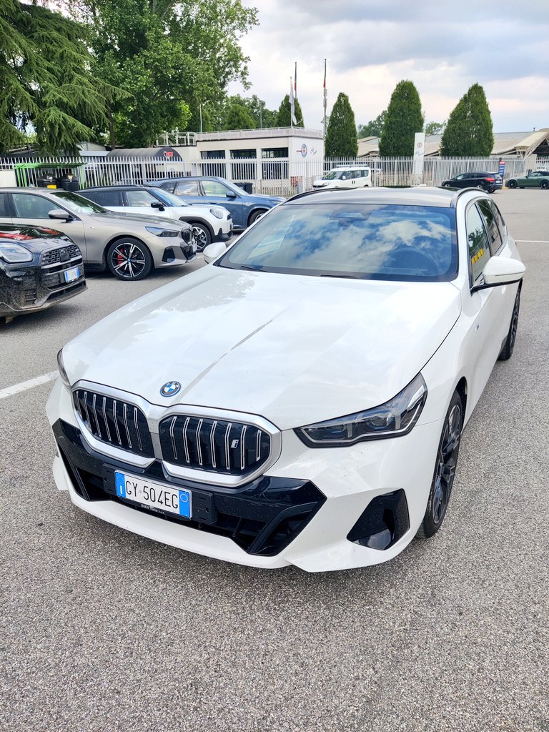 Company Car Drive tweet media