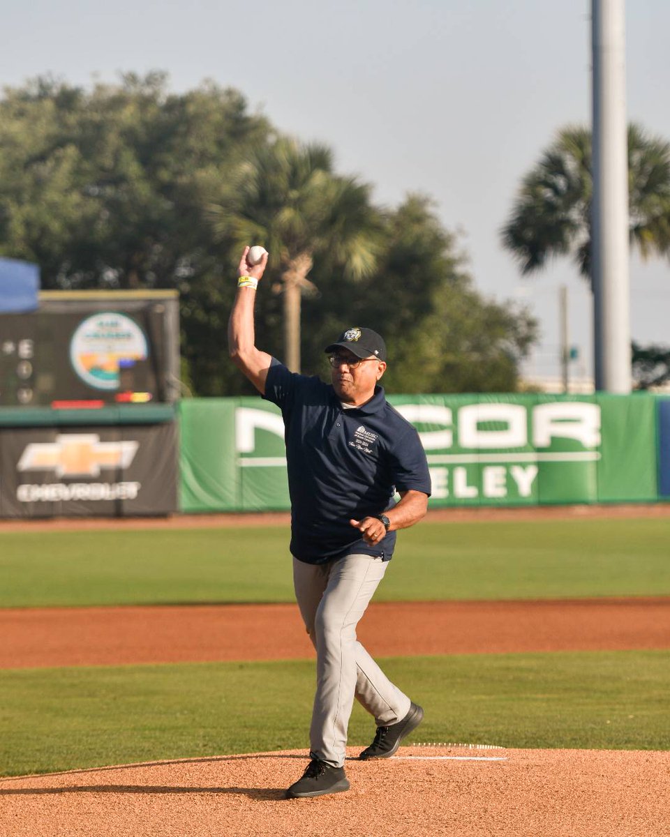 MUSC Health (@muschealth) on Twitter photo Big league energy from our very own ⚾
Shoutout to MUSC Health – Charleston CEO Dr. Saju Joy for kicking off last Thursday’s <a href="/ChasRiverDogs/">Charleston RiverDogs</a> game in style! Big league energy from our very own ⚾
Shoutout to MUSC Health – Charleston CEO Dr. Saju Joy for kicking off last Thursday’s <a href="/ChasRiverDogs/">Charleston RiverDogs</a> game in style!