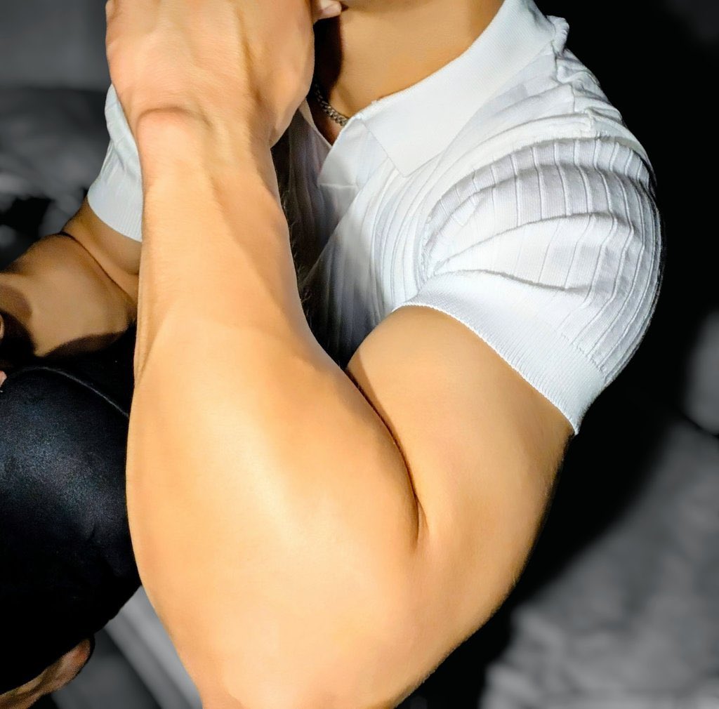 youtube.com/@menmodels?si=… #fitness