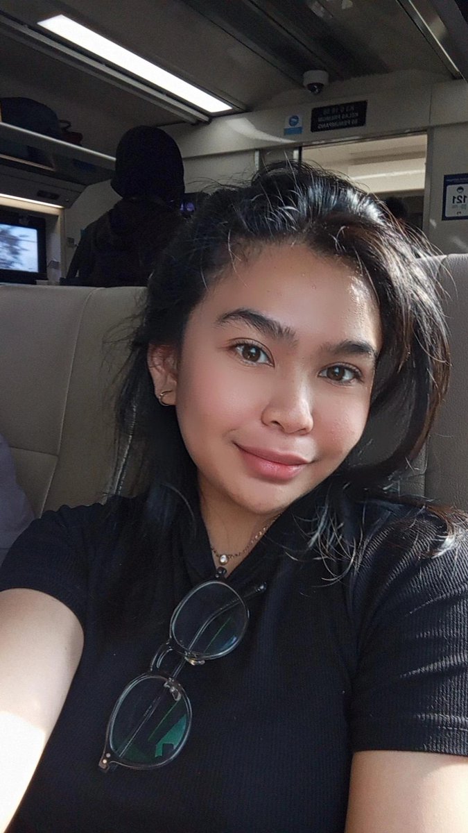 valerie🥀 tweet media